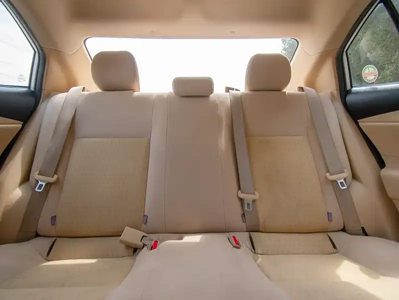 2022 Toyota Yaris E 4 Cylinders Engine White Beige GCC Specs FWD