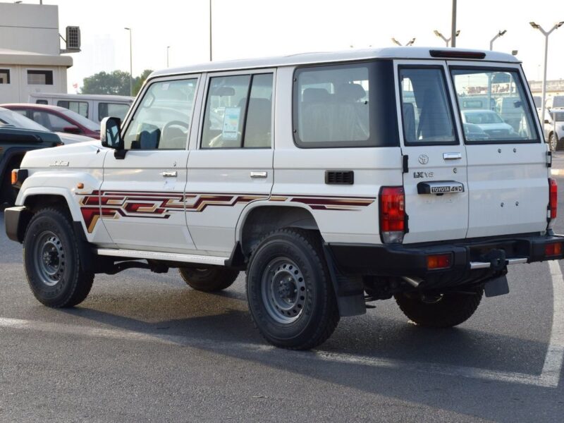 2025 Toyota Land Cruiser LC 78 HARDTOP White Brown Manual