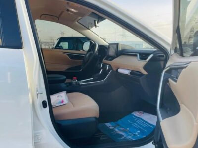 2023 Toyota RAV 4 2.5L 2WD EX Petrol White Beige GCC Specs