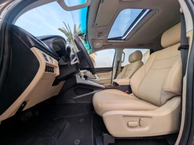 2016 Mitsubishi Montero Sport GLS 4WD Top Line 6 Cylinder Bronze Beige GCC