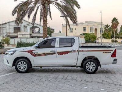 2020 Toyota Hilux Double Cab 2.7L Premium Condition White Grey