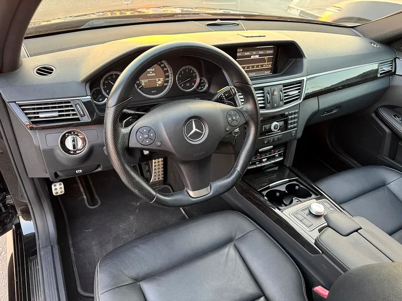 2009 Mercedes-Benz E-Class E 550 Black in Perfect Condition
