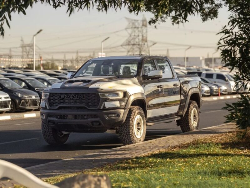 2025 RAM 1500 RHO 3.0L HO TWIN TURBO ESS BLACK FULL OPTION Black