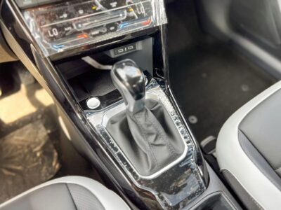 2025 Volkswagen T ROC T ROC 1.5L Black Package TURBOCHARGED White Black