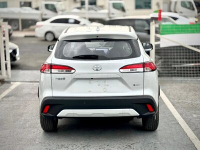 Toyota Corolla Cross Facelift 2.0L HEV FWD 2025 White Black