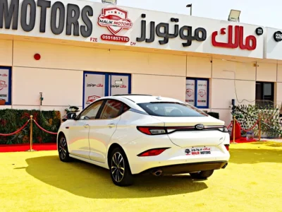 2022 JAC J7 Luxury 4 Cylinders Engine GCC Specs White Sedan