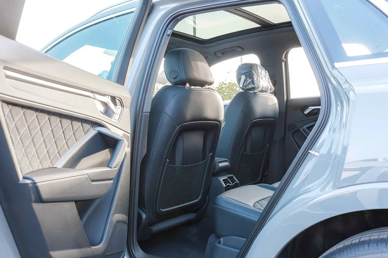 2025 Audi Q3 35 TFSI S-Line 1.5 Turbo TFSI 4 Cylinder Grey Black