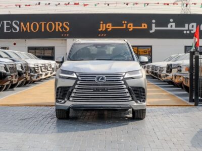 2025 Lexus LX 600 Signature 3.5 litre 6 Cylinder Engine Silver Red