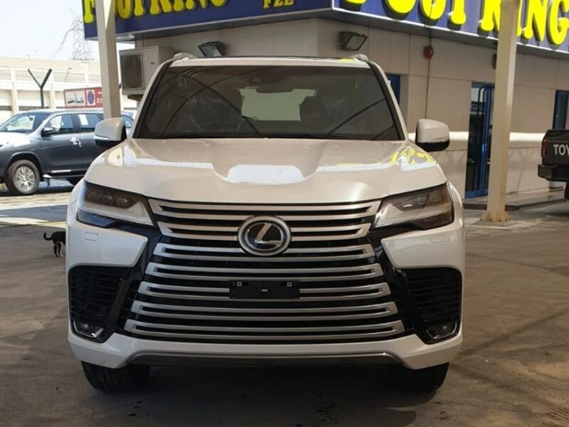 2024 Lexus LX 600 VIP EDITION 6 Cylinder Engine White Black