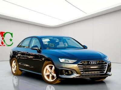 2021 Audi A4 40 TFSI 4 Cylinder Engine SUPER CLEAN CAR Grey Black