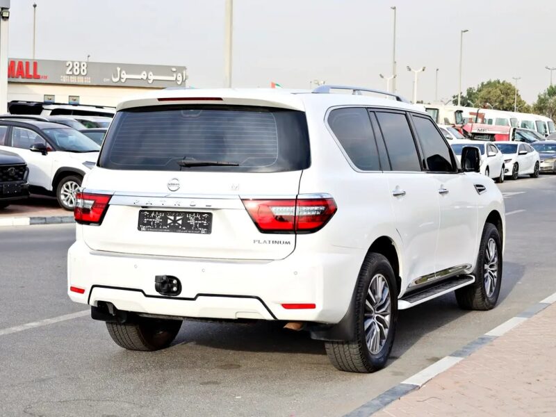 2021 Nissan Patrol SE Platinum 6 Cylinder Engine White Orange GCC Specs