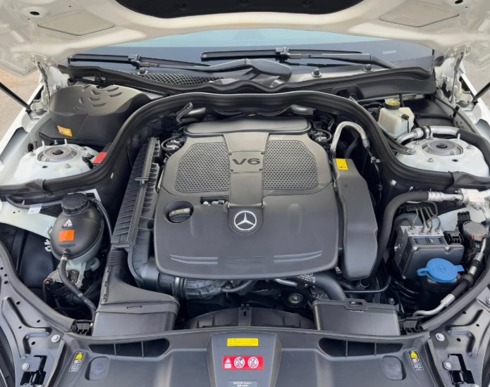 2013 Mercedes-Benz E350 V6 Very Clean Car