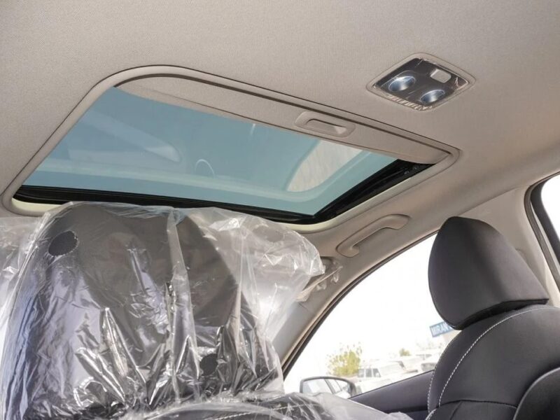 2024 Kia K3 Kia K3 Automatic 4 Cylinder Engine White Black