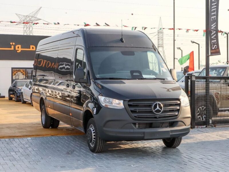 2025 Mercedes-Benz Sprinter 519 CDI 2.0L Diesel Cargo Van Black