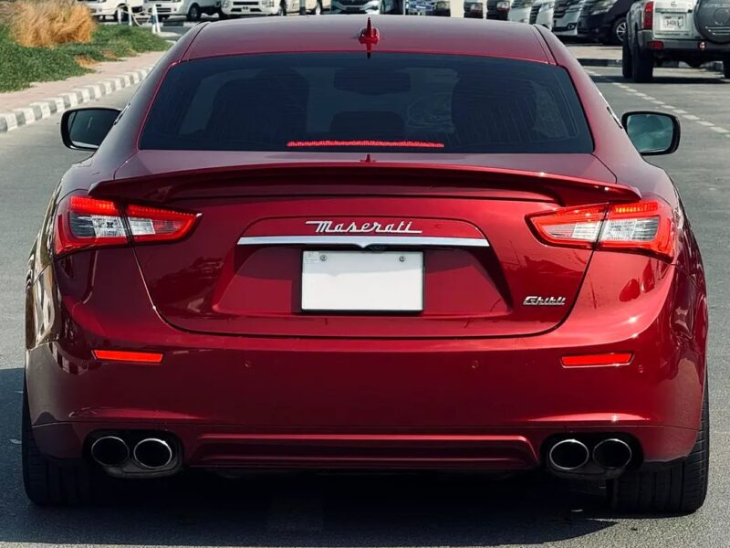 2014 Maserati Quattroporte Base CLEAN TITLE Neat and Clean Car Red