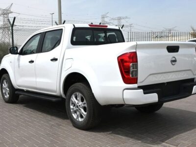 2023 Nissan Navara NISSAN NAVARA 2.5 PETROL SE 4X2 MT DC PLUS White Black