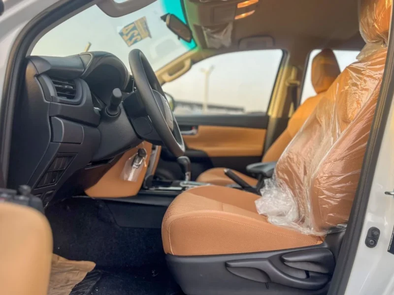 2024 Toyota Fortuner GX2 2.7 litre 4 Cylinder Engine 4WD White Tan GCC