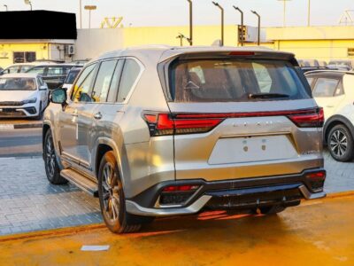 Lexus LX 600 F-Sport 3.5L 2025 Lexus LX 600 F-Sport Silver Red GCC Specs