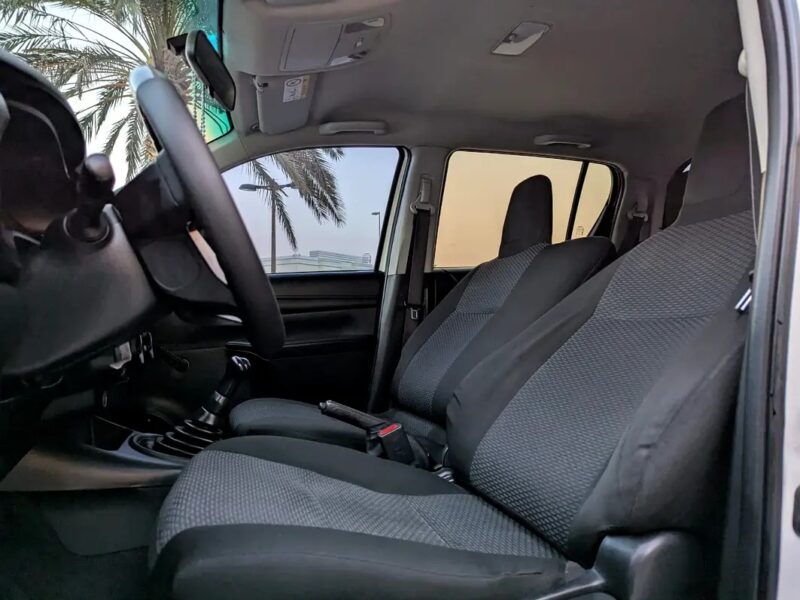 2020 Toyota Hilux Double Cab 2.7L Premium Condition White Grey