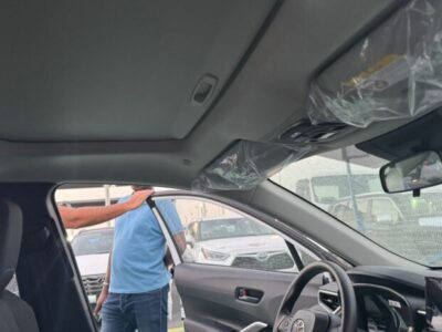 2025 Toyota Corolla Cross 2.0L 4-Cylinder Engine White Black