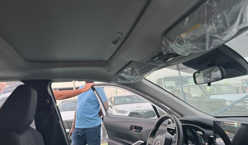 2025 Toyota Corolla Cross 2.0L 4-Cylinder Engine White Black