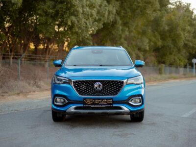 2021 MG HS Luxury 2.0L 4 Cylinder Engine GCC Specs Blue Red