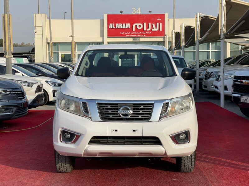 2019 Nissan Navara 4X2 Automatic White GCC Specs