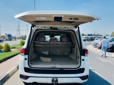 2022 TOYOTA LAND CRUISER White CHASSIS GUARANTEE