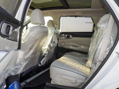 2025 Kia Sorento 3.5 litre V6 Engine White Beige GCC Specs