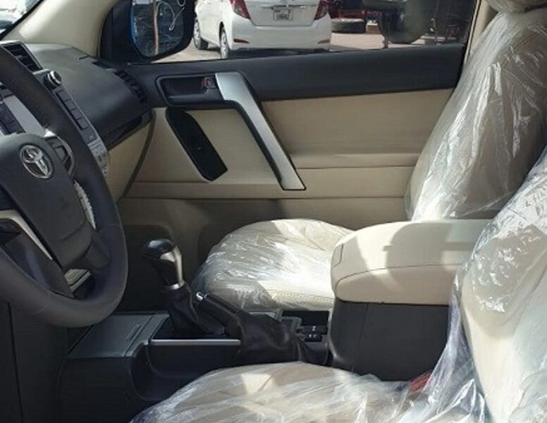 2021 Toyota Prado 2.7L 4WD PETROL FULL OPTION Black Beige