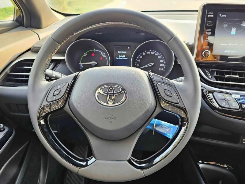 2023 Toyota C-HR LUXURY DUAL TONE 1.8L HYBRID FULL OPTION