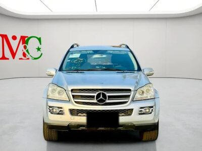 2007 Mercedes-Benz GL-Class GL 550 4Matic CLEAN CAR Silver Black