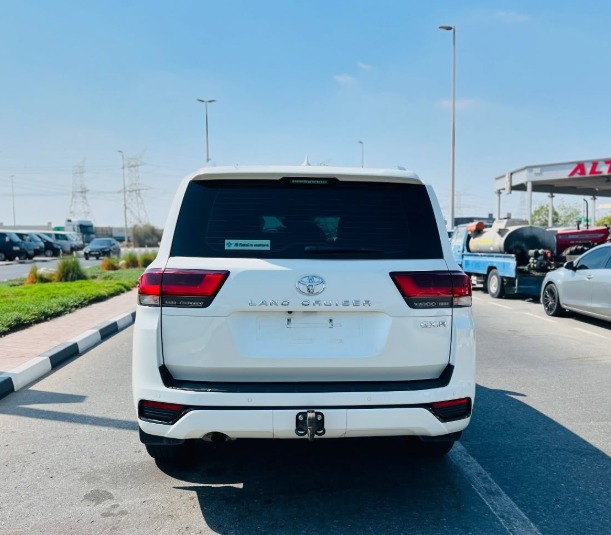 2022 TOYOTA LAND CRUISER White CHASSIS GUARANTEE