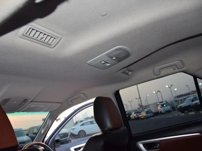 2017 Toyota Fortuner 2.8 litre 4 Cylinder Engine RHD Grey Brown