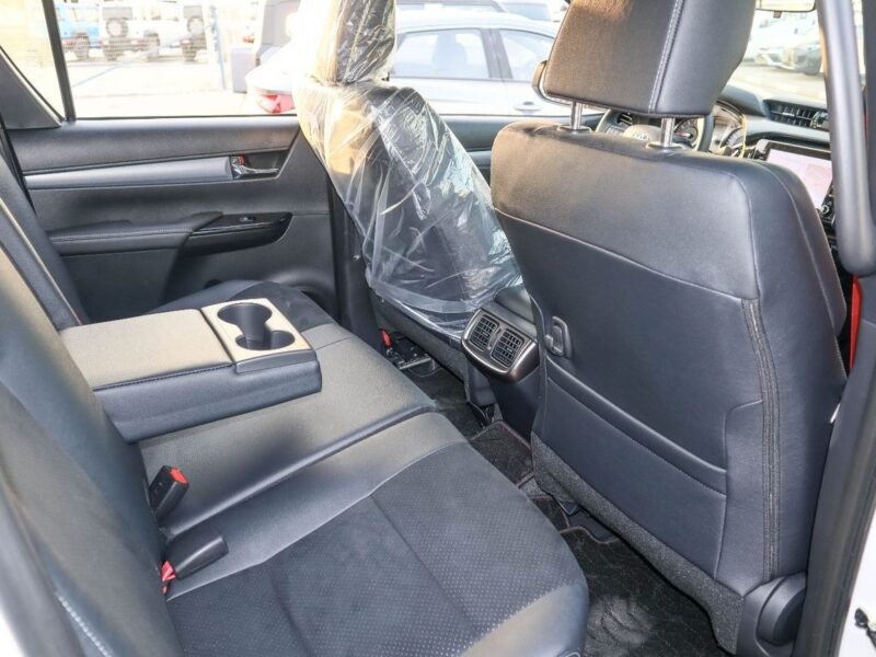 2025 Toyota Hilux GR Sport 4.0L Toyota Hilux GR GCC Specs White Black