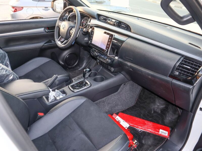 2025 Toyota Hilux GR Sport 4.0L Toyota Hilux GR GCC Specs White Black