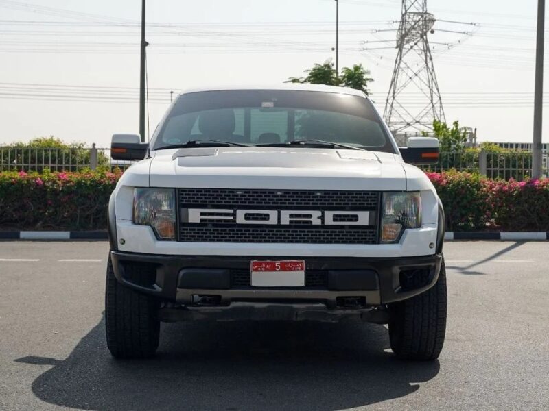 Ford Raptor SVT F-150 6.2L V8 2013 Perfect Condition White Black