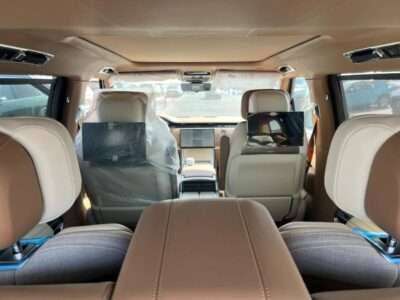 2025 Land Rover Range Rover RANGE ROVER SV Black Tan AWD