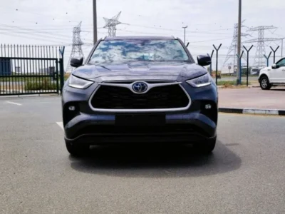 Toyota Highlander GLE 2.5L Hybrid 2023 4WD SUV Grey Black GCC Specs