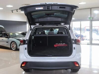 2022 Toyota Highlander GLE 2.5L Hybrid AWD A/T Grey White