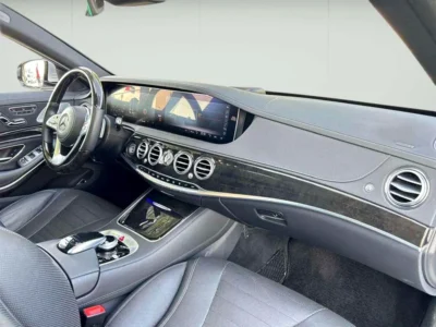 2018 Mercedes-Benz S-Class S 560 4MATIC 8 Cylinder Engine Silver Black