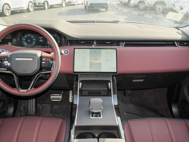 2024 Land Rover Range Rover Evoque P250 DYNAMIC SE Silver Maroon