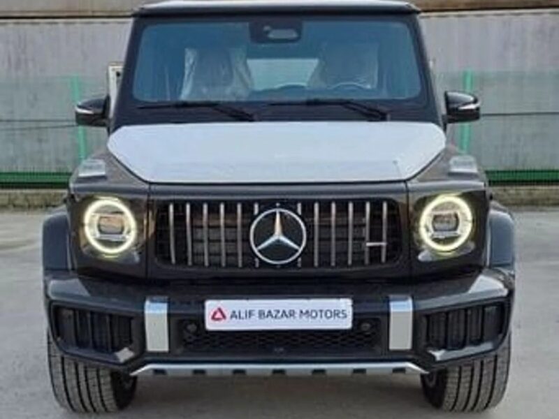2025 Mercedes-Benz G 63 AMG 8 cylinder 4.0 Biturbo Black Brown