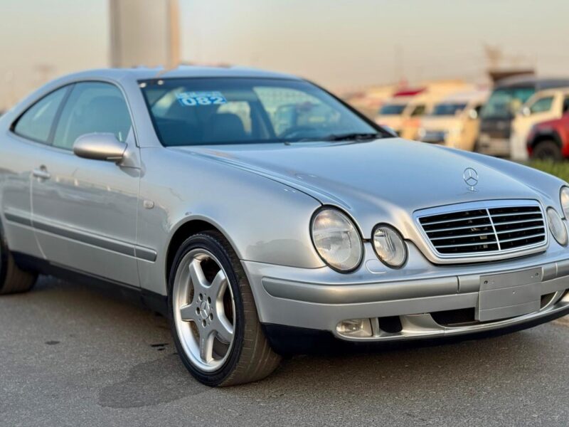 1999 Mercedes-Benz CLK 320 3.2 liters 6 Cylinders Engine Silver Grey