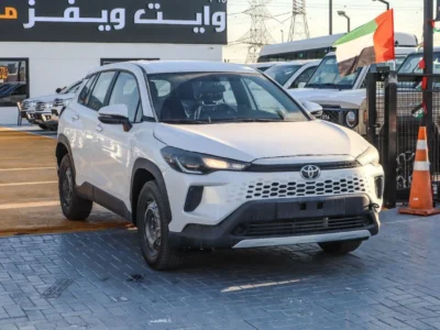 Toyota Corolla Cross 1.8L XL 2025 Toyota Corolla Cross 1.8L White Red