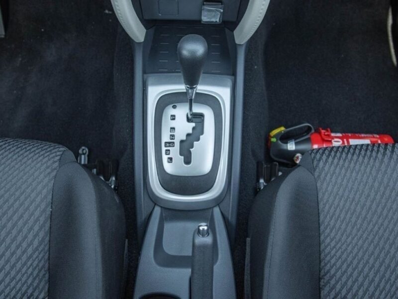 Toyota Rush TOYOTA RUSH 1.5P AT MY2023 Silver-Black