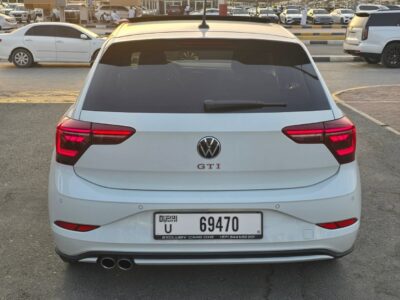 2022 Volkswagen Polo GTI 2.0 liters 4 Cylinders White Black
