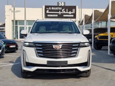 2021 Cadillac Escalade 6.2L V8 Gasoline Engine White Beige