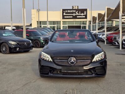 2019 Mercedes-Benz C300 Convertible 2.0 litres 4 cylinders Engine Black Red
