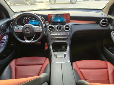 2021 Mercedes-Benz GLC 200 2.0-litre turbocharged4 Engine Black Red